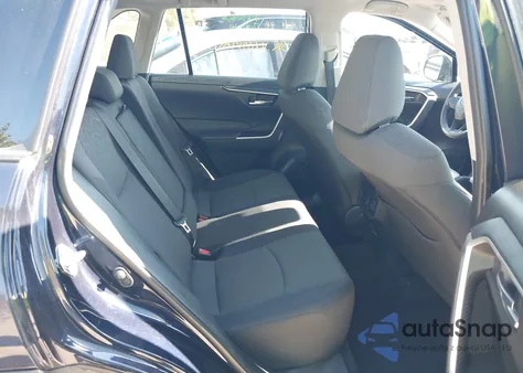 2024 Toyota Rav4 Xle z USA, uszkodzony, nr VIN 2T3W1RFV9RW324054